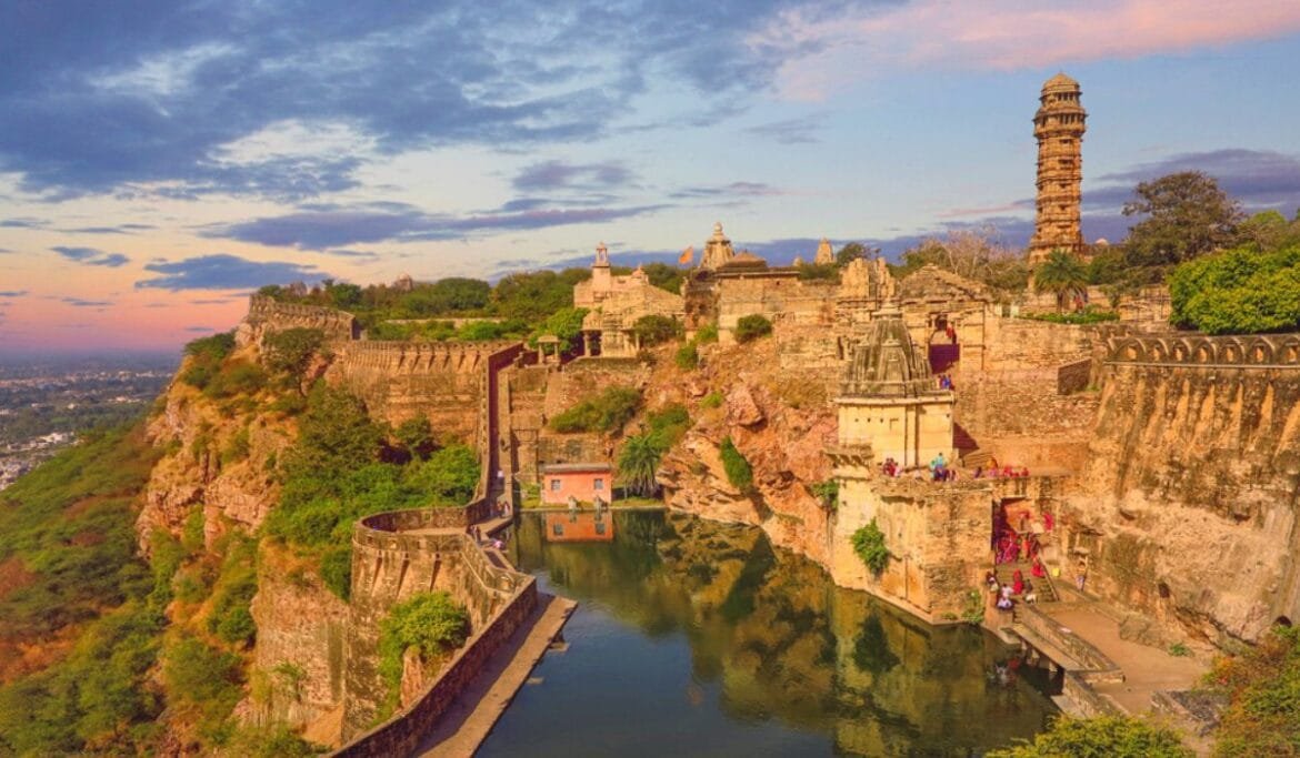 Chittorgarh-Fort-India’s-largest-fort-spans-nearly-700-acres-FB-1200×700-compressed चित्तौड़गढ़ दुर्ग