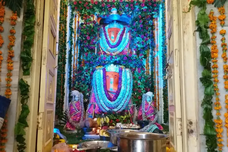 Dharm Aastha: क्या इस चमत्कारी मंदिर के बारे में जानते हैं? 12