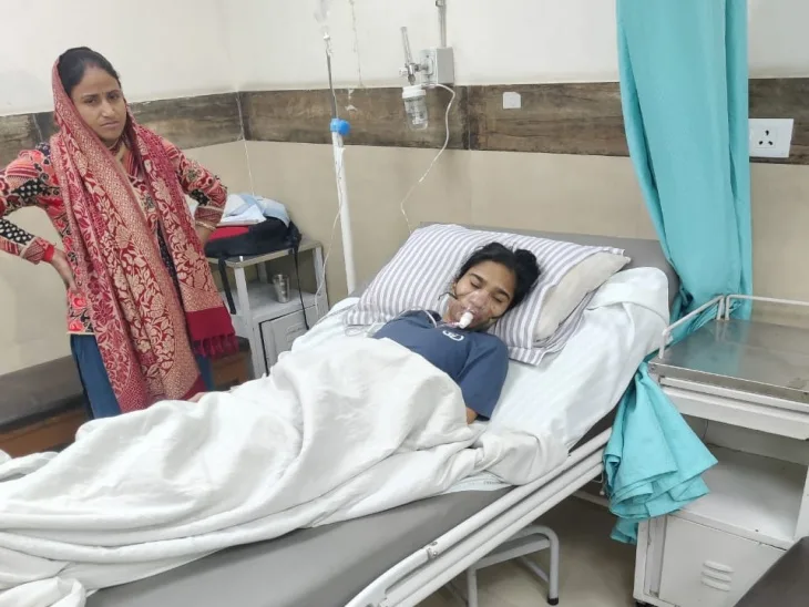 जयपुर की Utkarsh Coaching सील: गैस लीकेज से कई छात्राएं बेहोश, FSL ने सीवरेज के पानी के सैंपल लिए 19